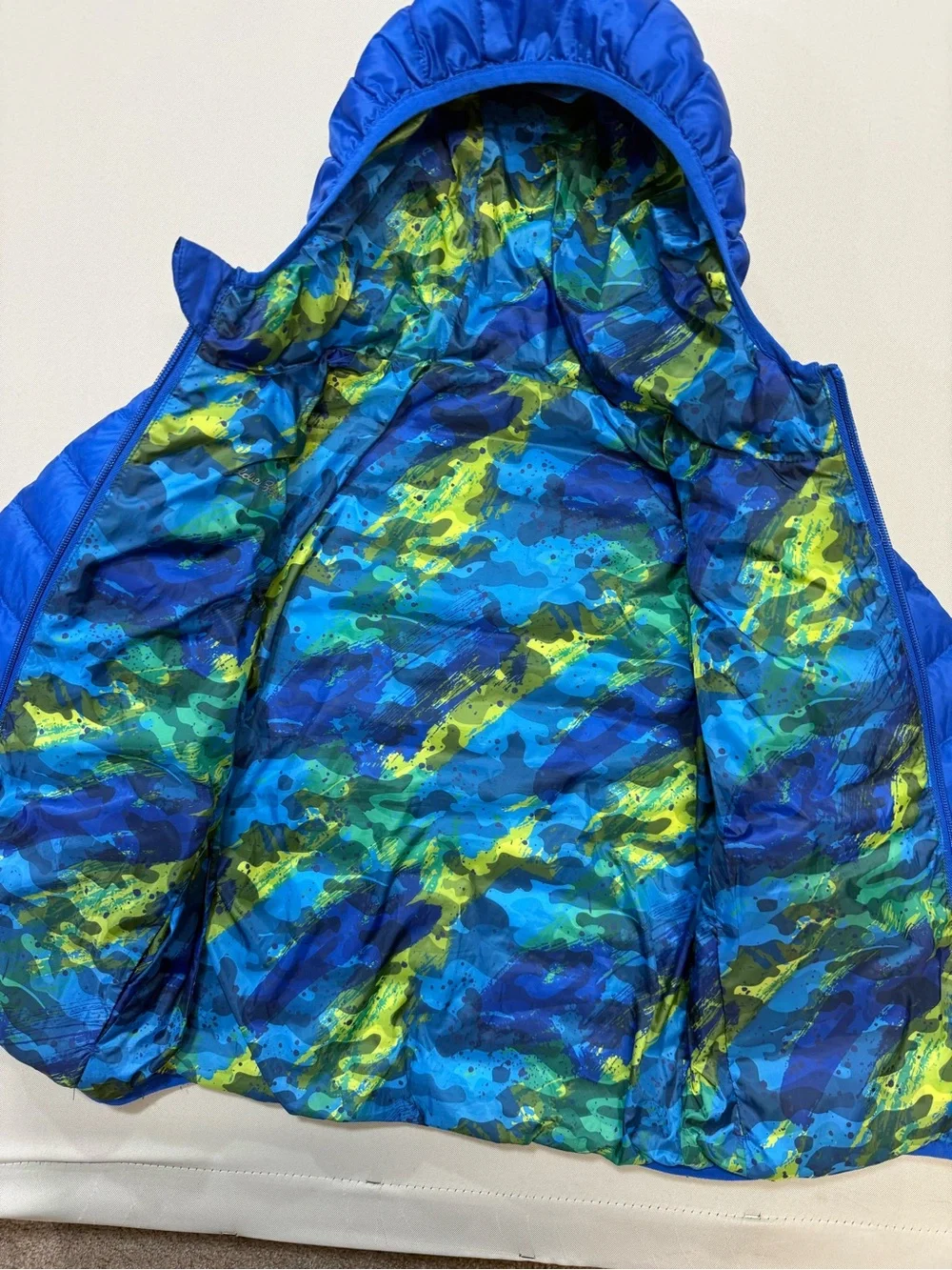 Eddie Bauer boys reversable duck down puff jacket Size XS(5/6)